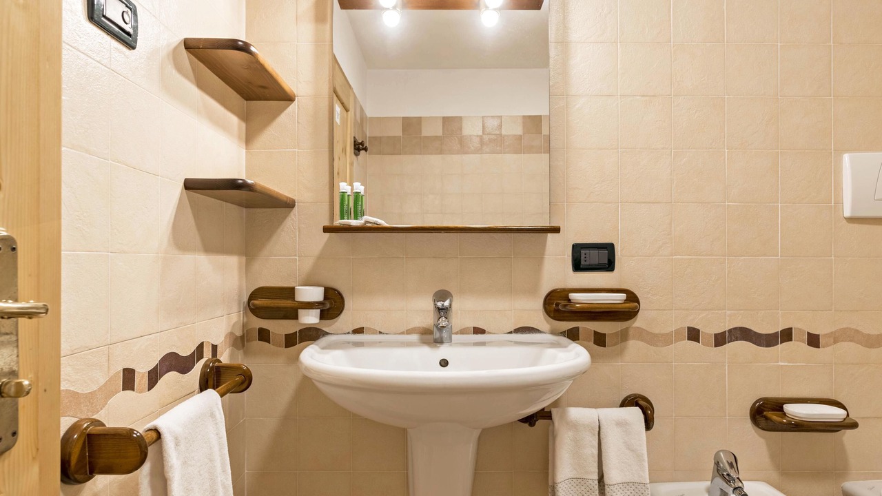 Photo of Bathroom in Peio
