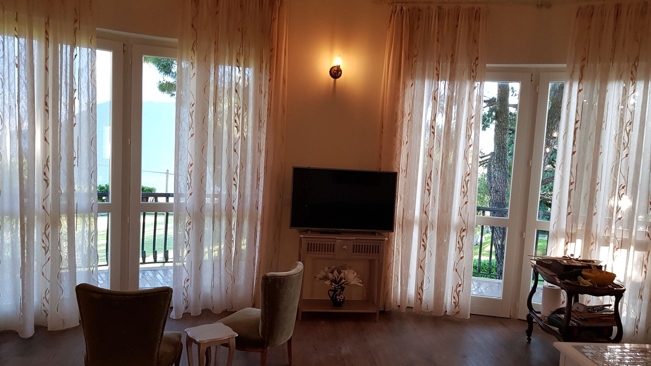 Photo of Livingroom in Sale Marasino