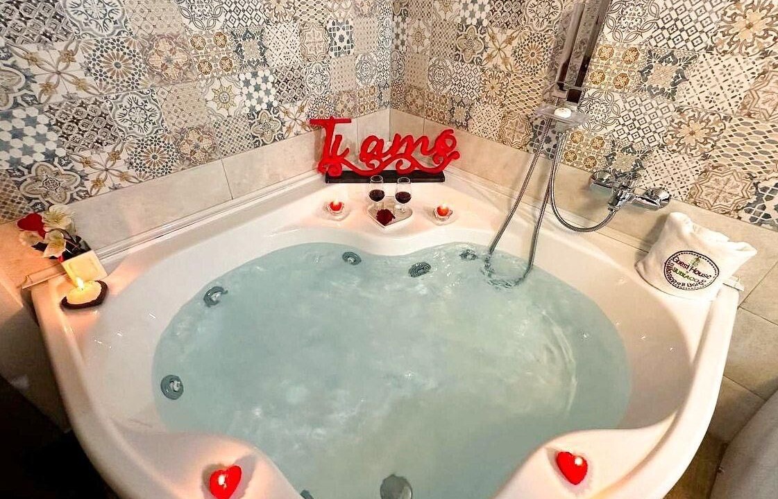 Photo of Bathroom in Subiaco