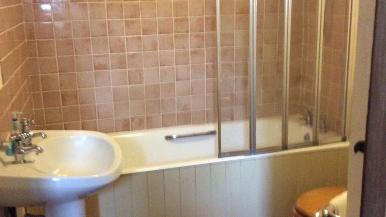 Photo of Bathroom in Brazzacott