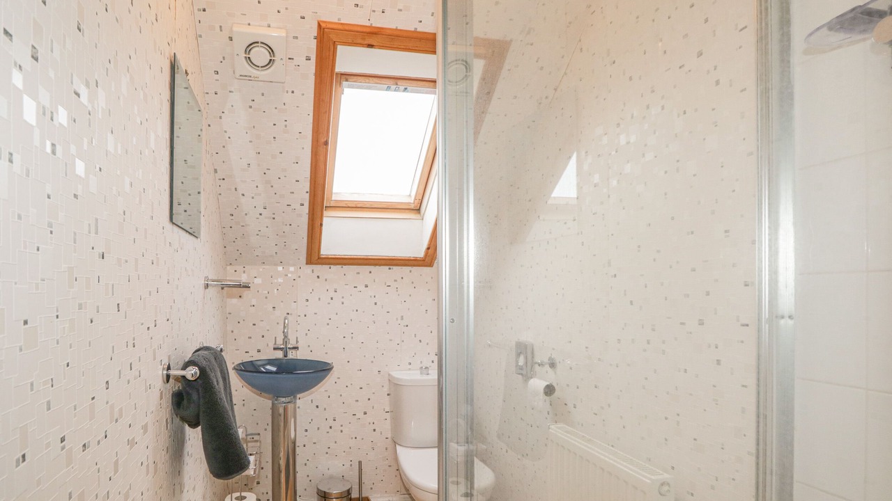 Photo of Bathroom in Hallin