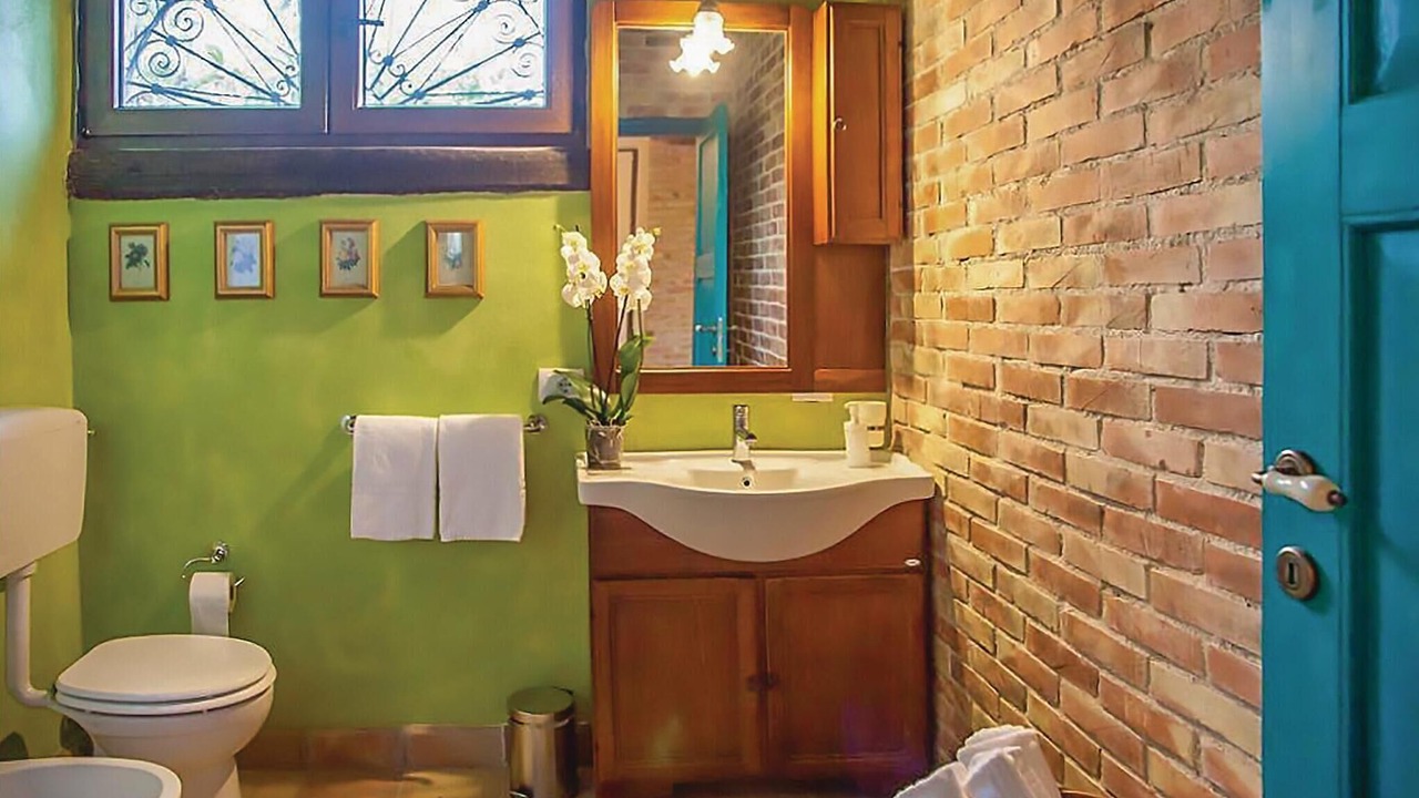 Photo of Bathroom in Chiaramonte Gulfi