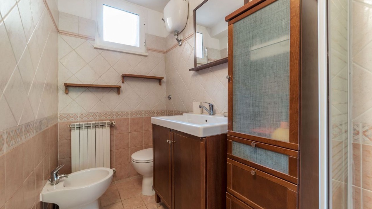 Photo of Bathroom in Esquilino