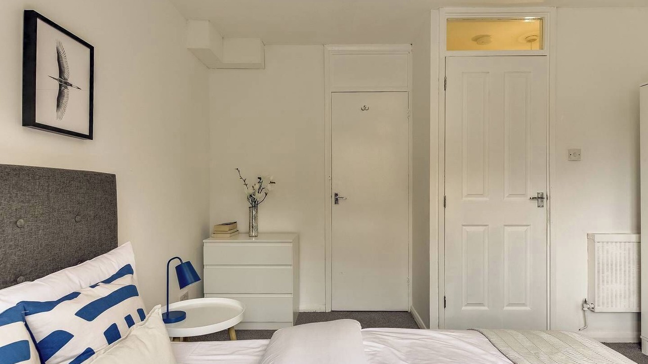 Photo of Bedroom in Kennington