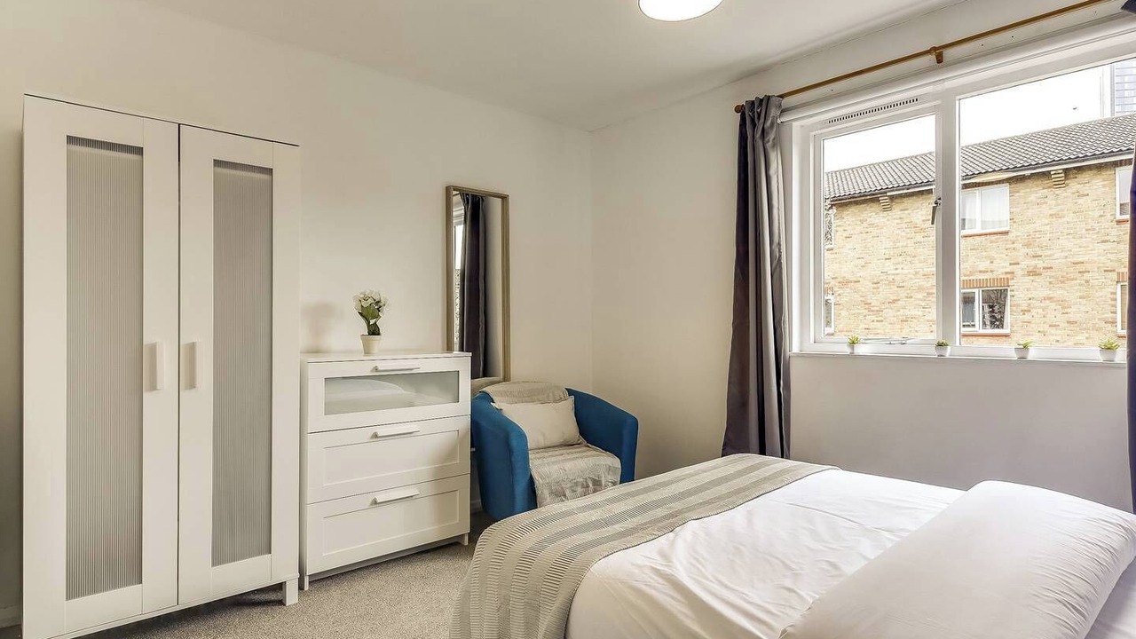 Photo of Bedroom in Kennington