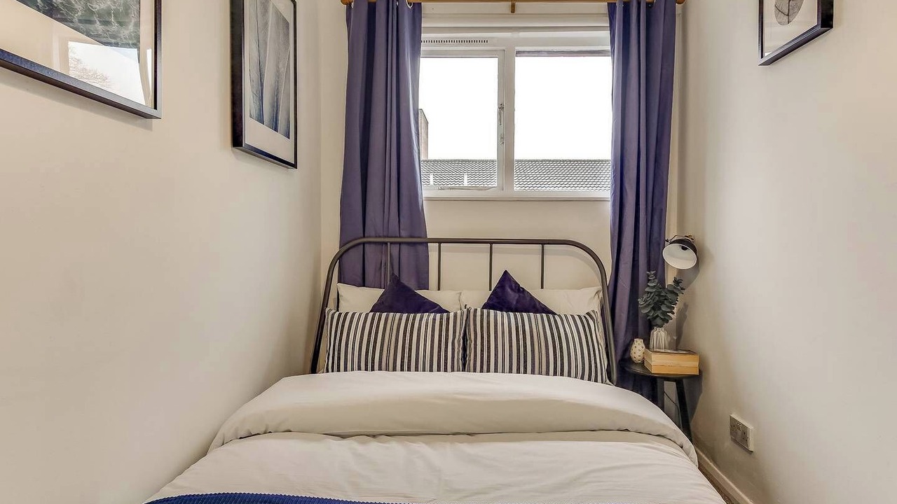 Photo of Bedroom in Kennington