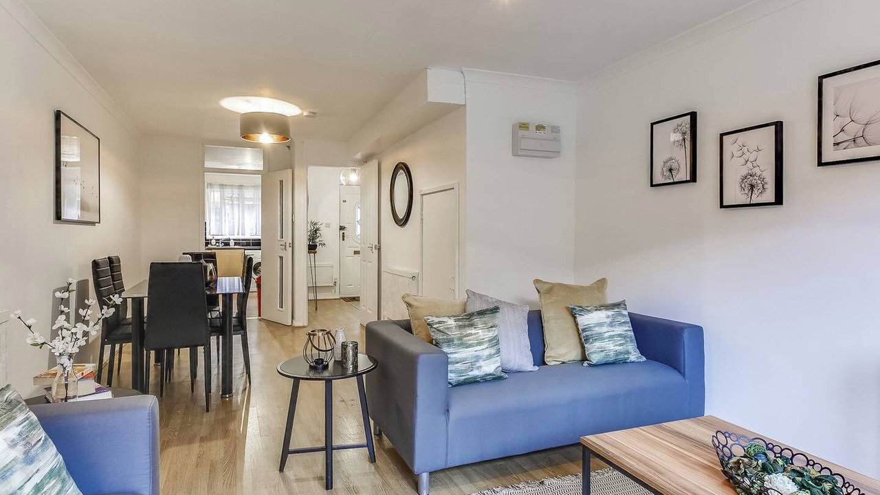 Photo of Livingroom in Kennington