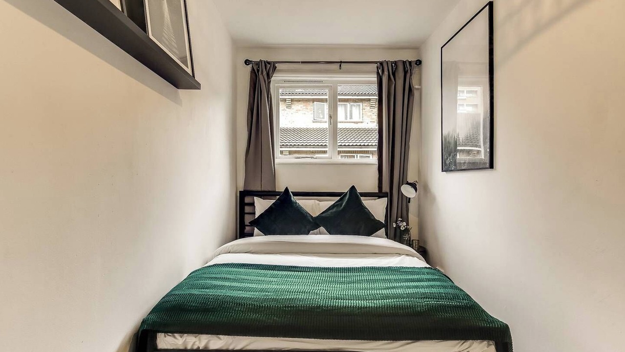 Photo of Bedroom in Kennington