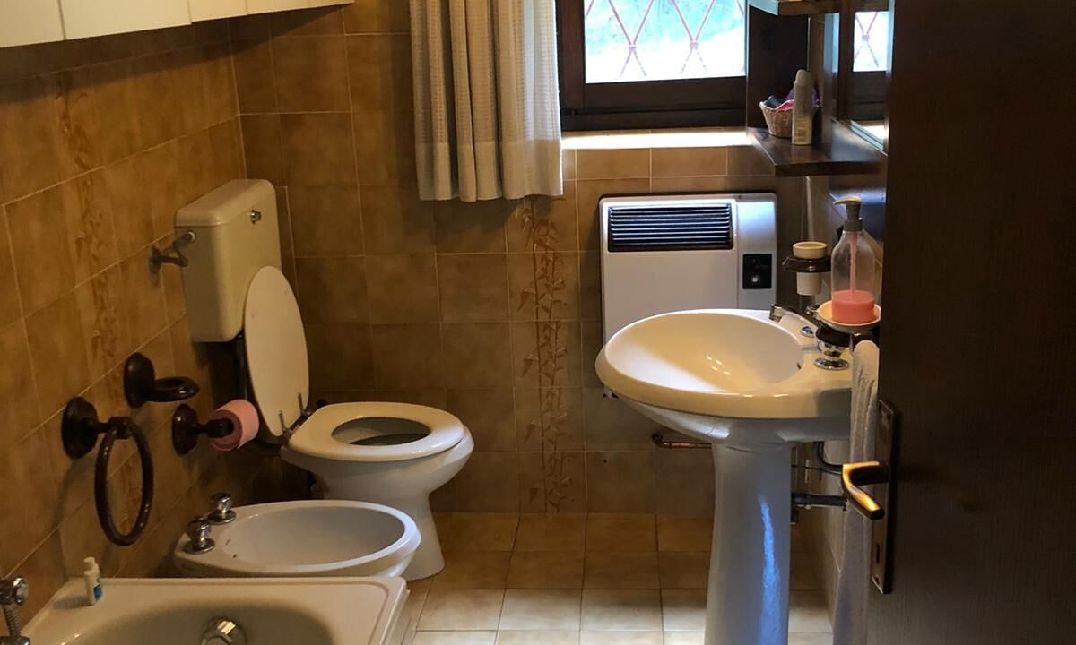 Photo of Bathroom in Civo