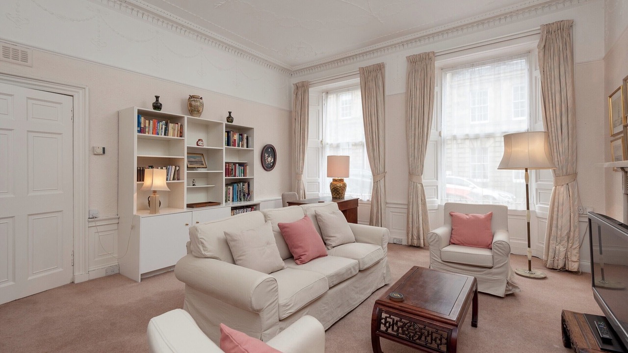 Photo of Livingroom in New Town