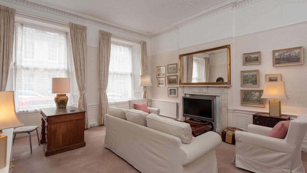 Photo of Livingroom in New Town