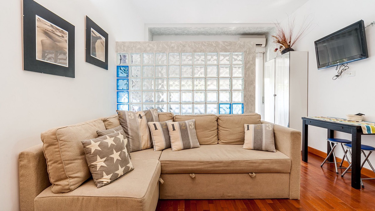 Photo of Livingroom in Quartiere XIII Aurelio
