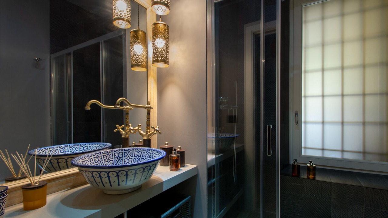 Photo of Bathroom in Roman Quarter