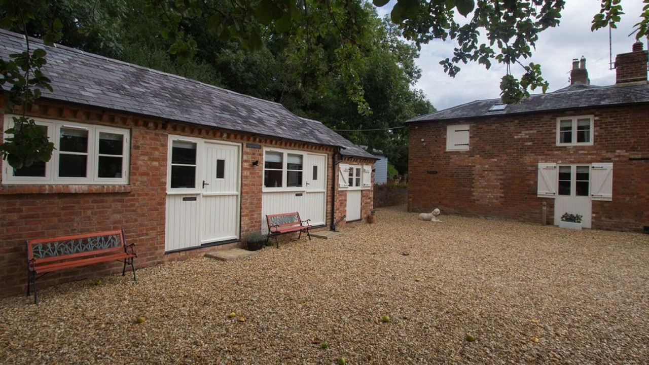 Photo of Others in Blisworth