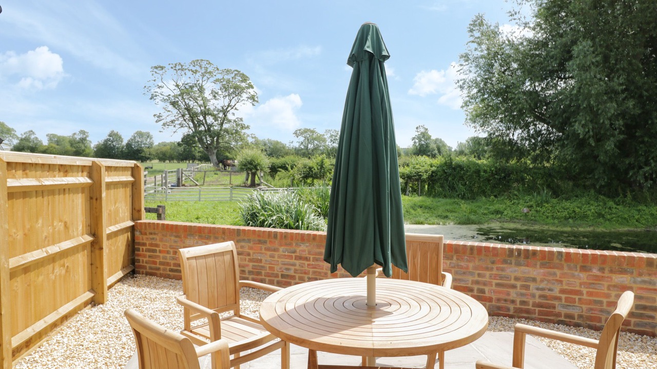 Photo of Outdoor in South Leigh