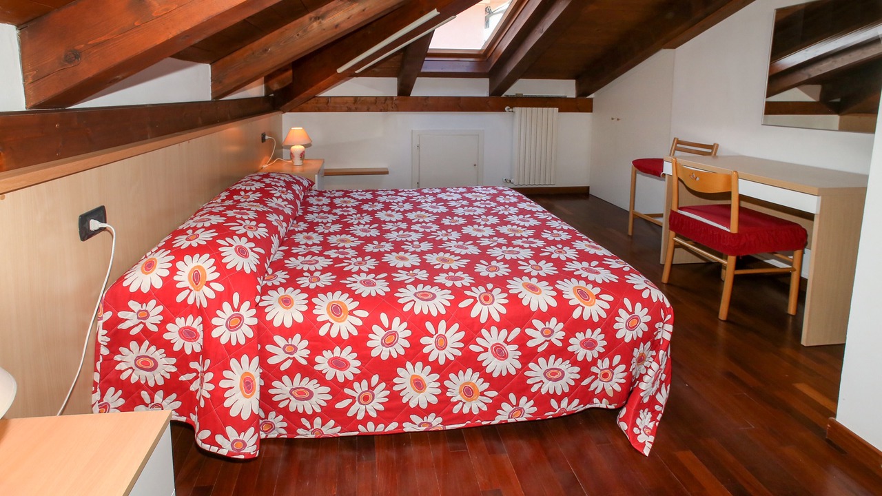 Photo of Bedroom in Colico Piano