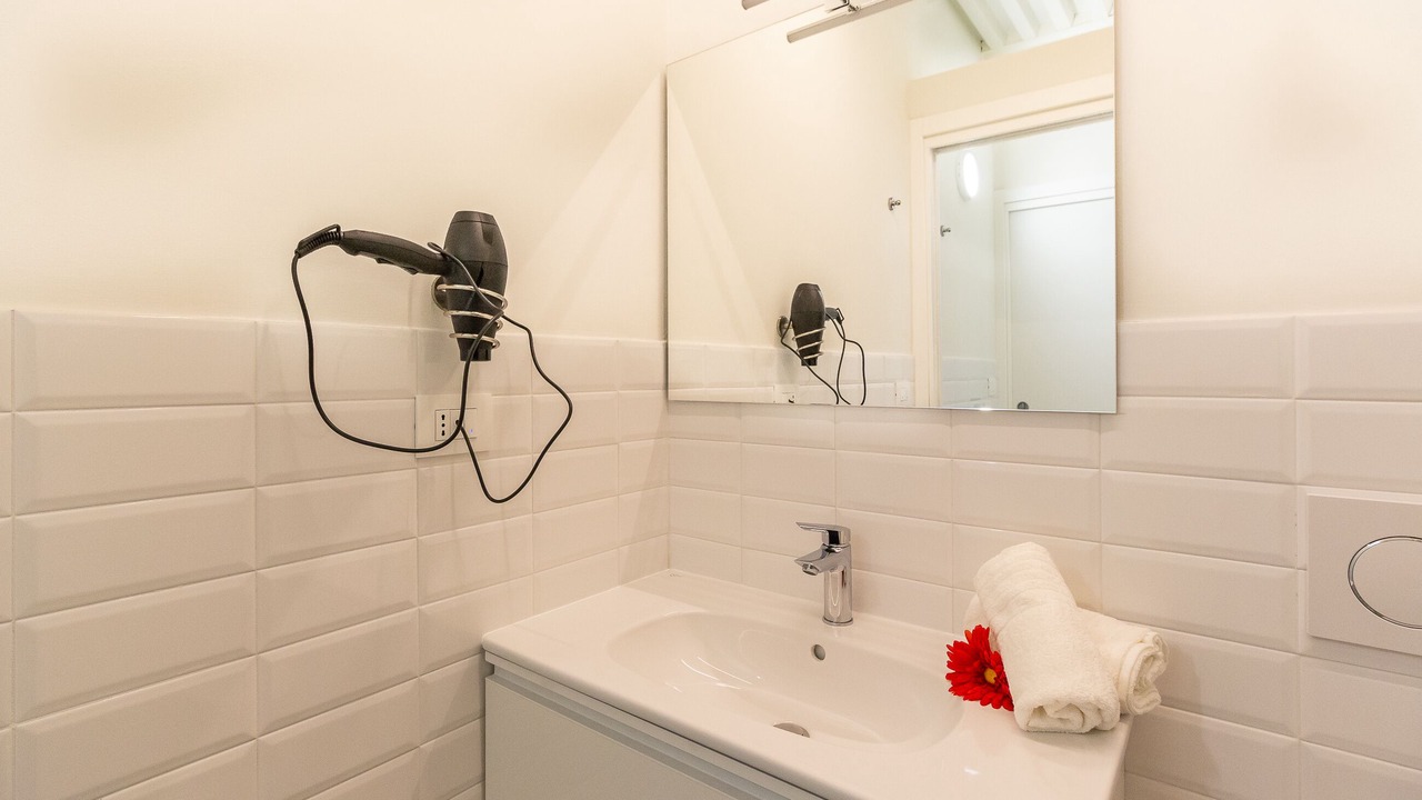 Photo of Bathroom in Affori