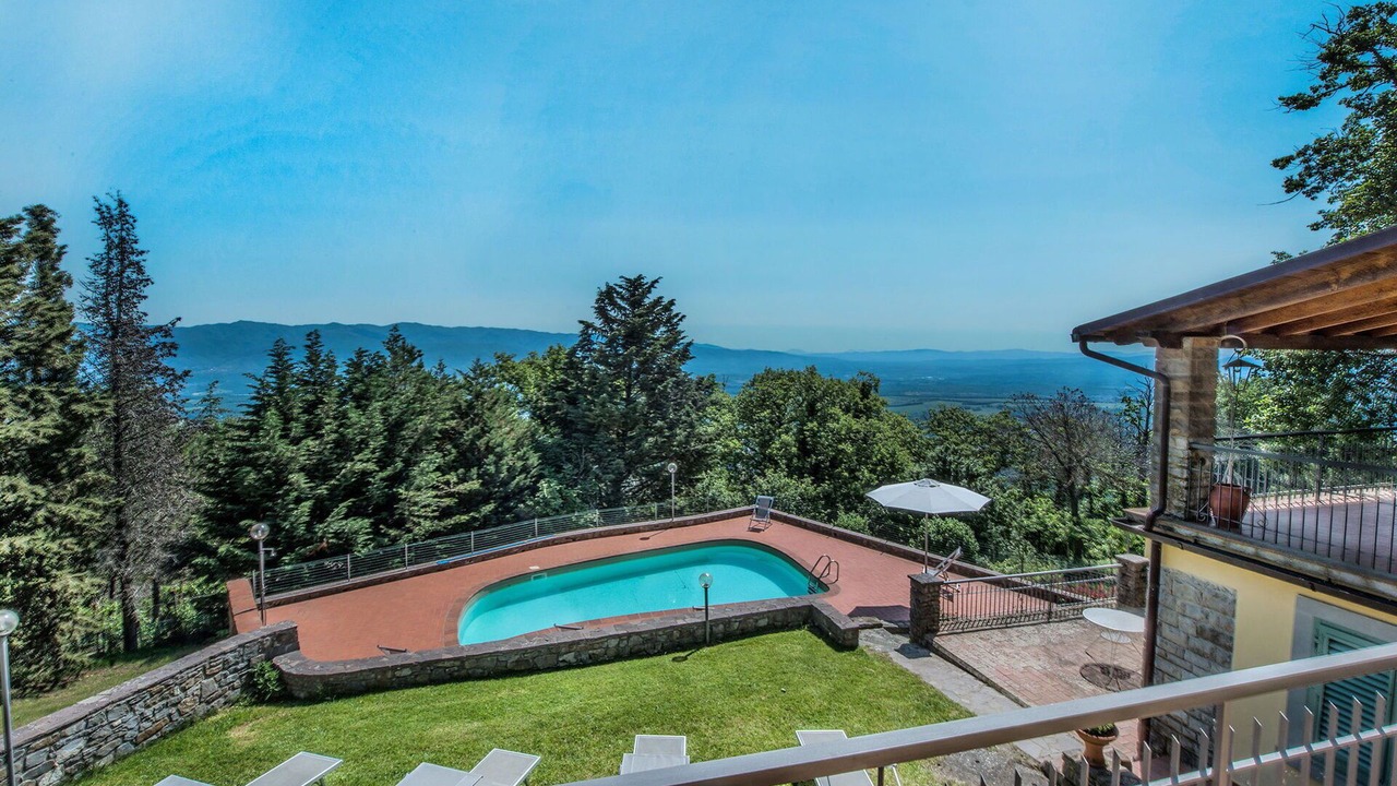 Photo of Outdoor in Neri