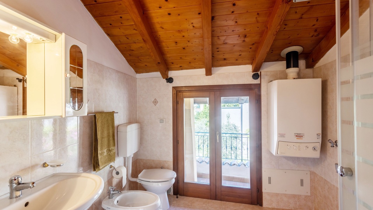 Photo of Bathroom in Vesio