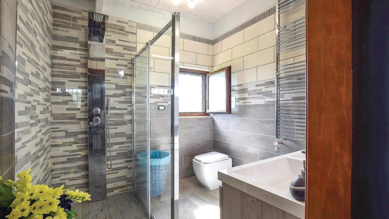 Photo of Bathroom in Mondragone