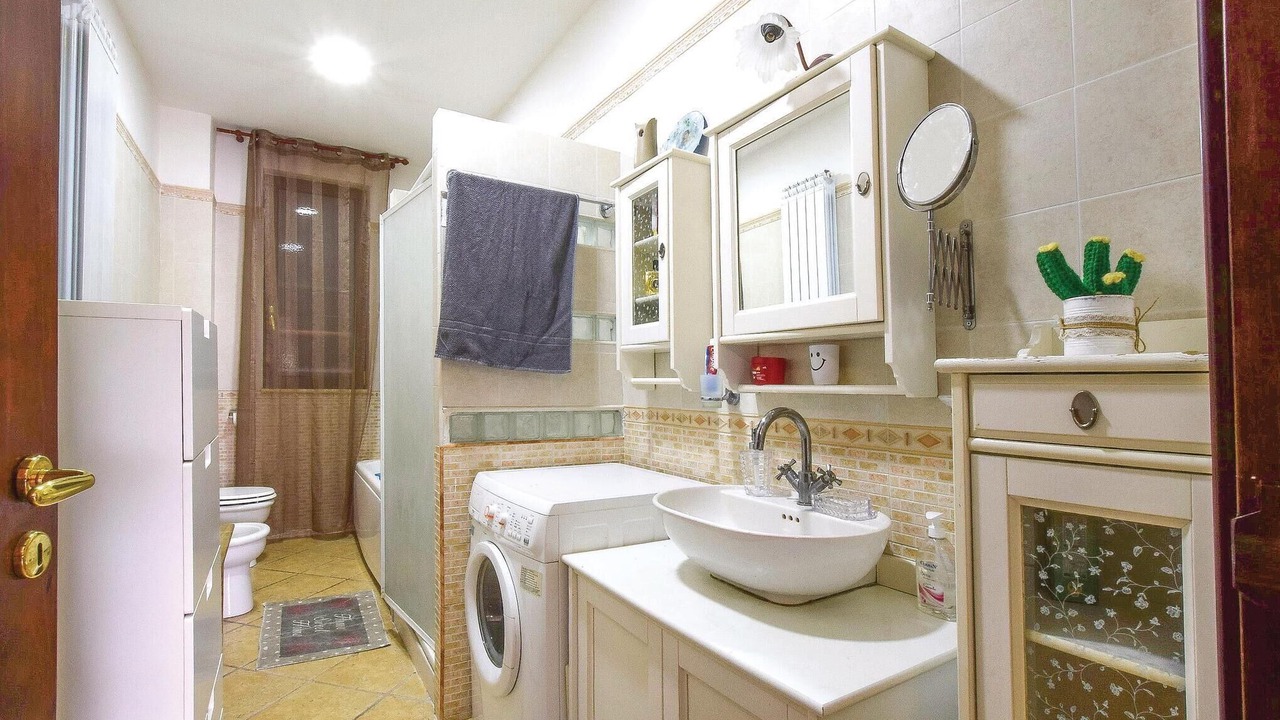 Photo of Bathroom in Mondragone