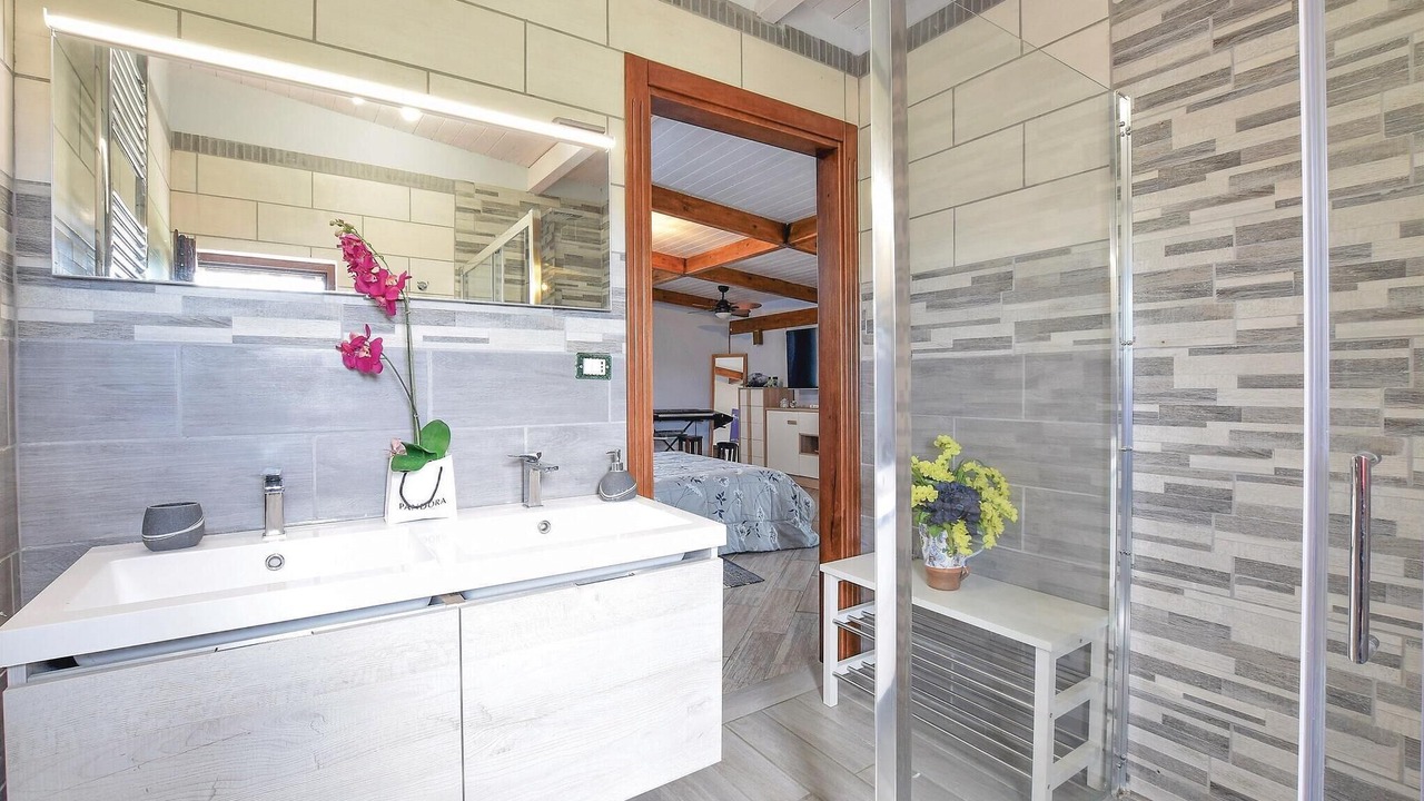 Photo of Bathroom in Mondragone