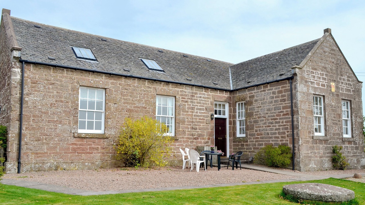 Photo of Others in Laurencekirk