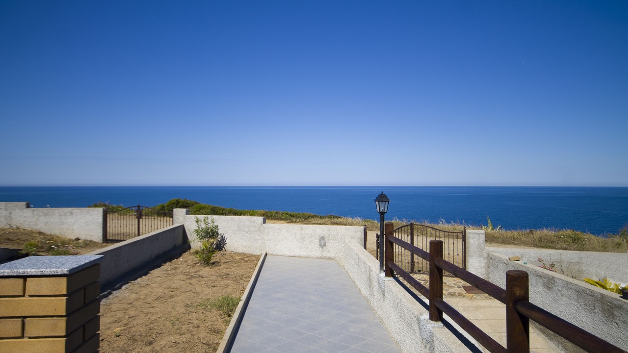 Photo of Outdoor in Arbus