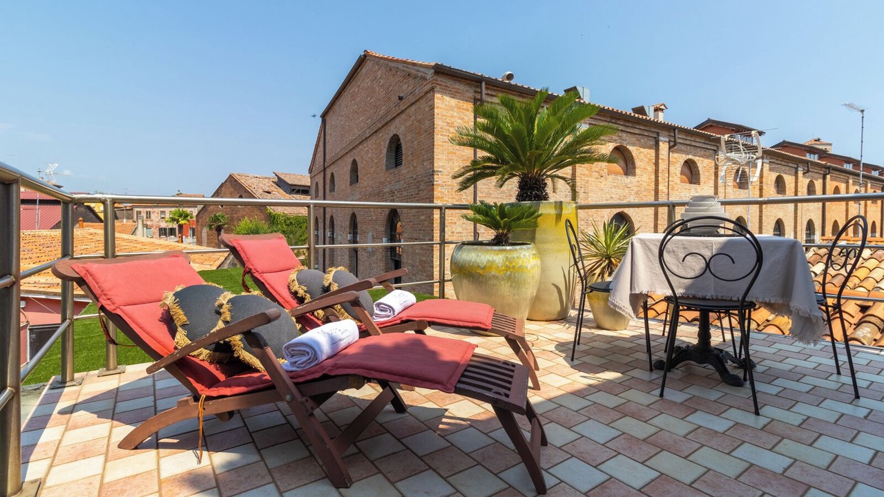 Photo of Outdoor in Longa