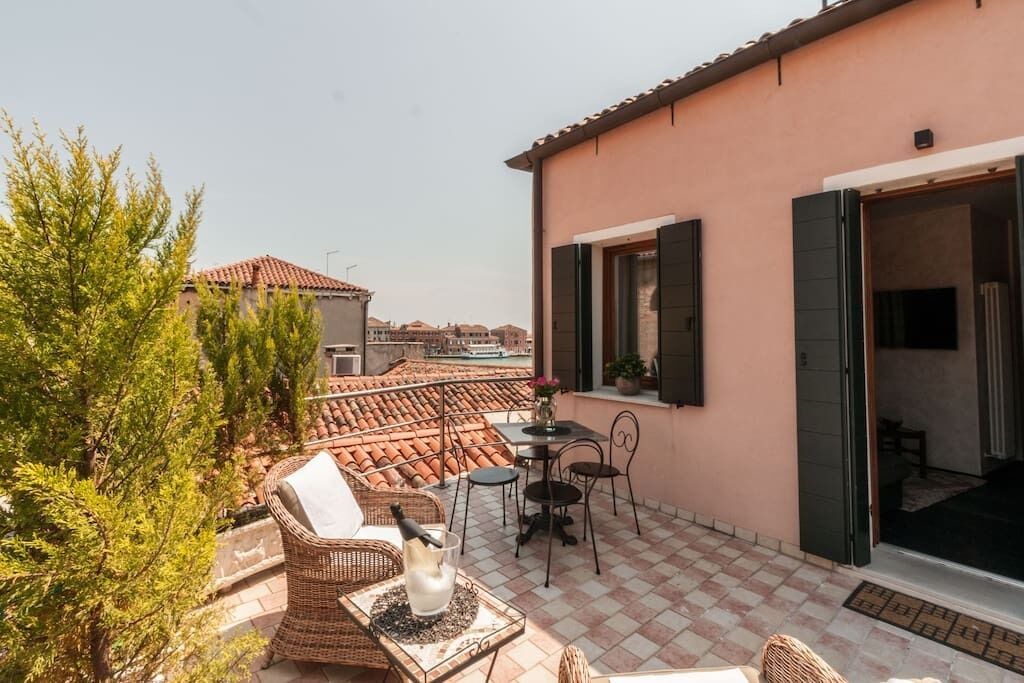 Photo of Outdoor in Longa