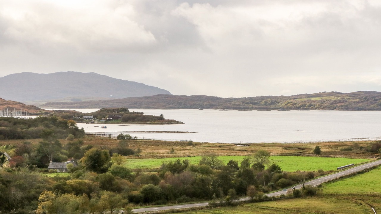 Photo of Others in Isle of Luing