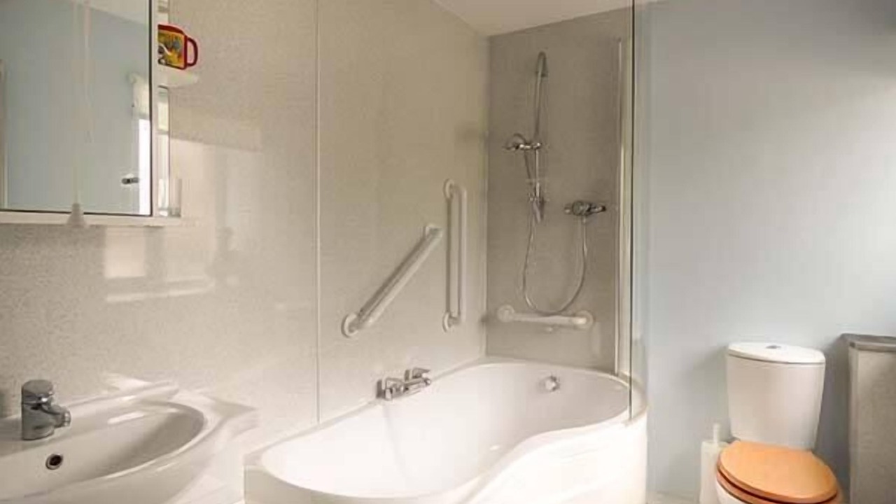 Photo of Bathroom in Brazzacott