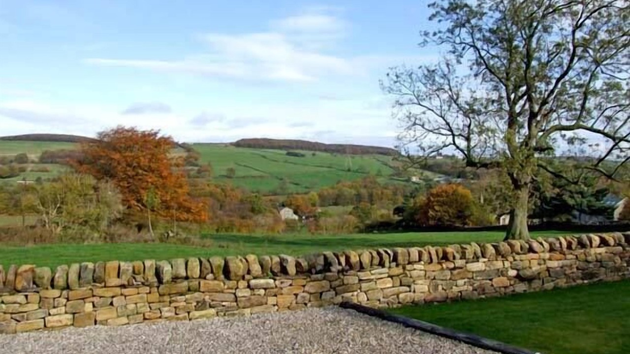 Photo of Outdoor in Midhopestones