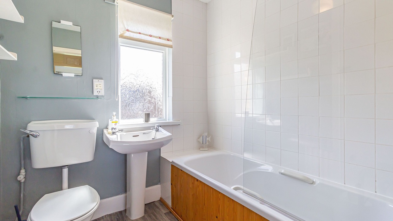 Photo of Bathroom in Amble
