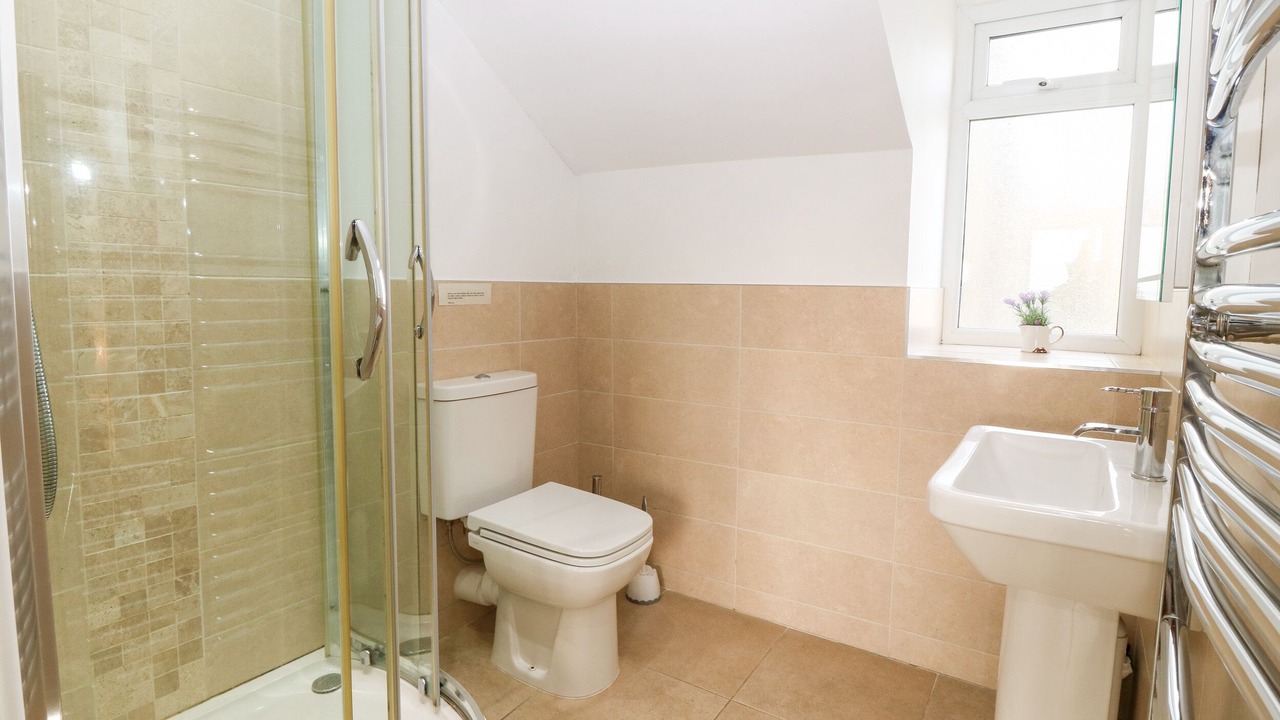 Photo of Bathroom in Llanfaethlu