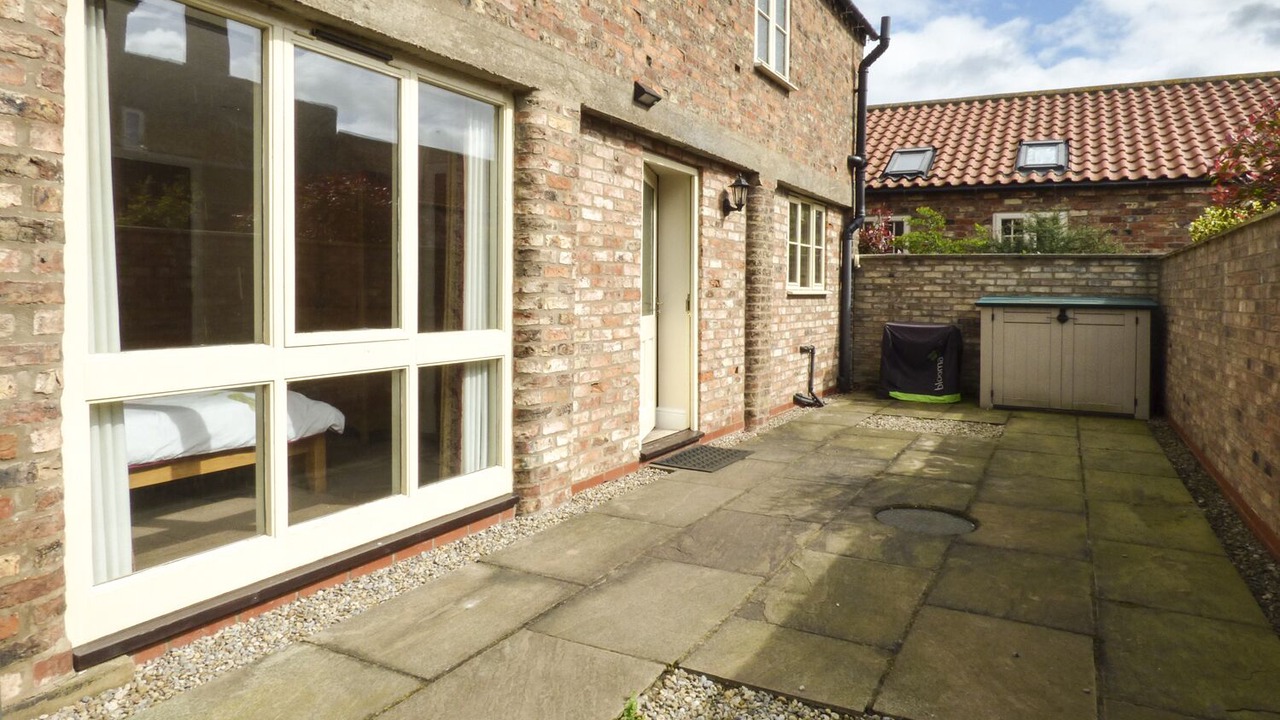 Photo of Outdoor in Low Catton