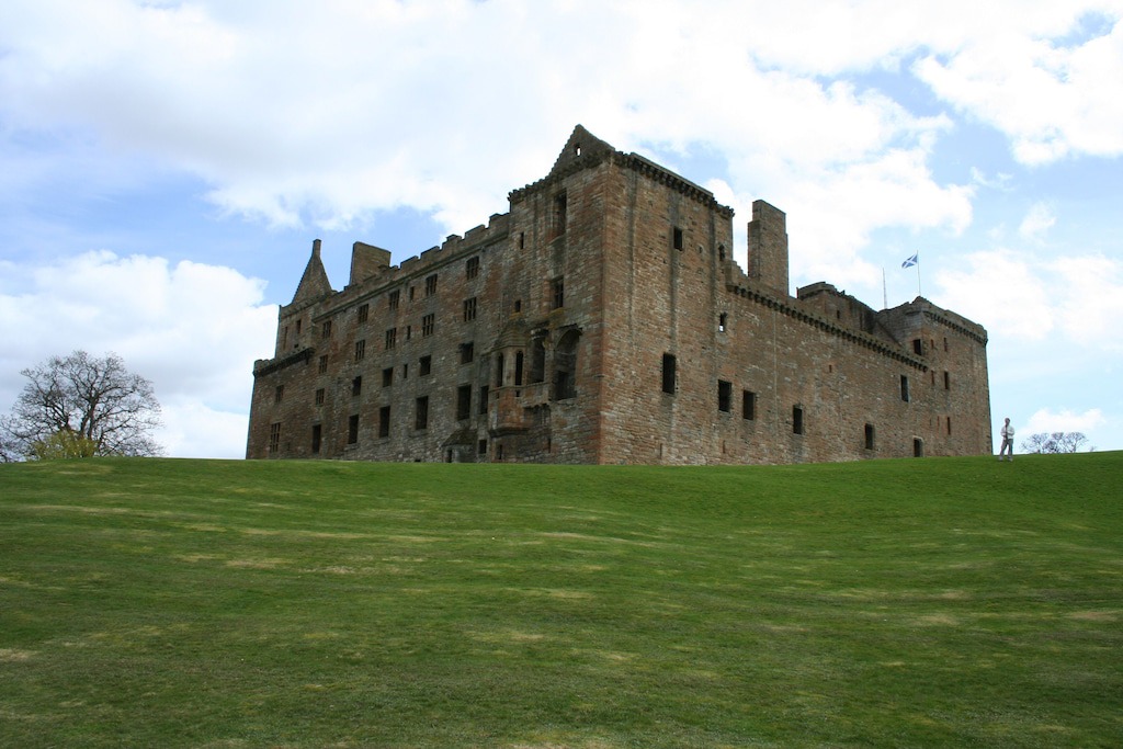Photo of Buildings in Linlithgow