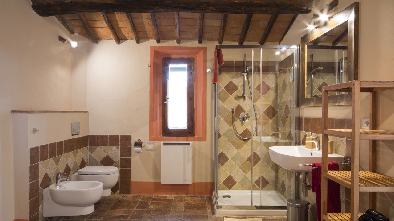 Photo of Bathroom in Simignano