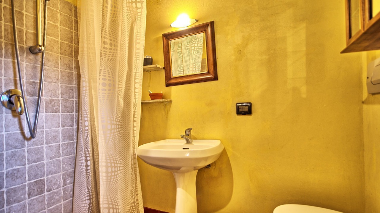 Photo of Bathroom in Torre A Castello