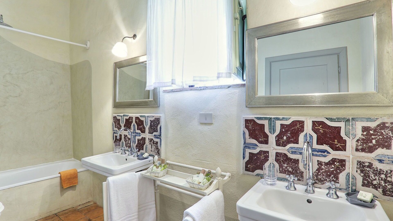 Photo of Bathroom in Villabuona