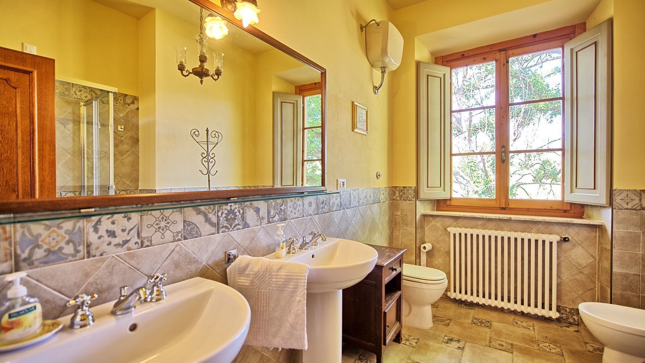 Photo of Bathroom in Bucine
