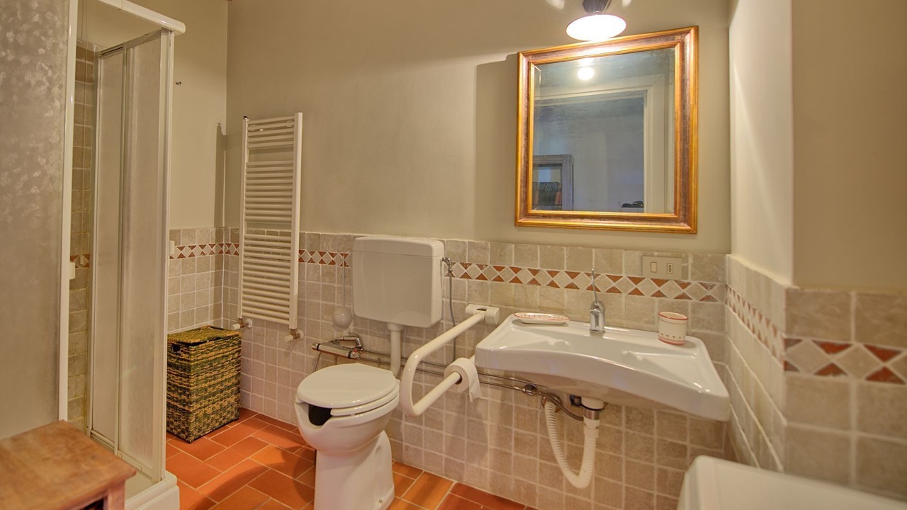 Photo of Bathroom in San Casciano in Val di Pesa