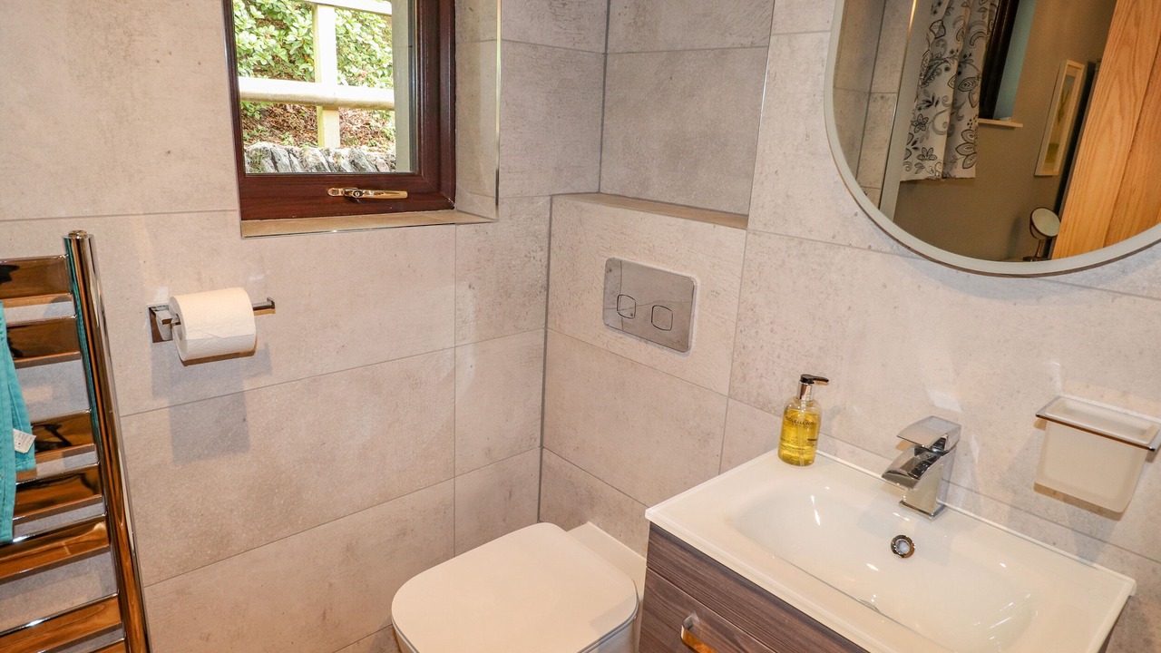 Photo of Bathroom in Waterhead
