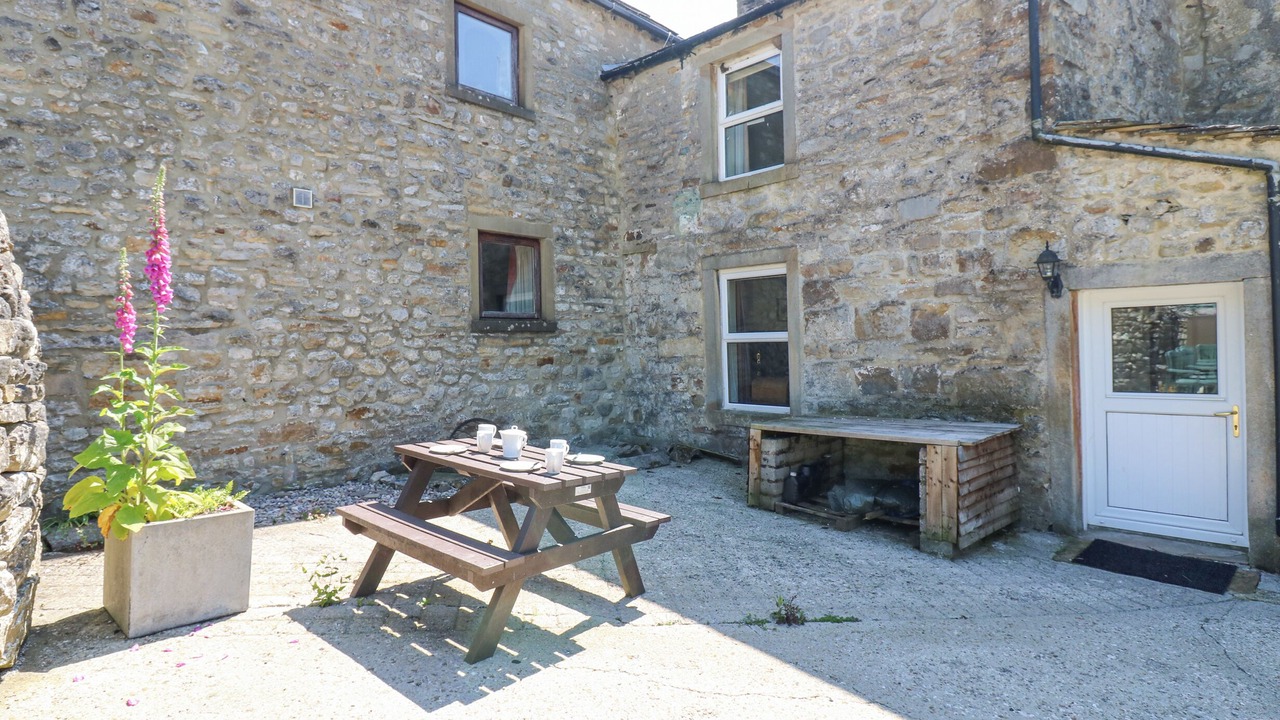 Photo of Outdoor in Starbotton