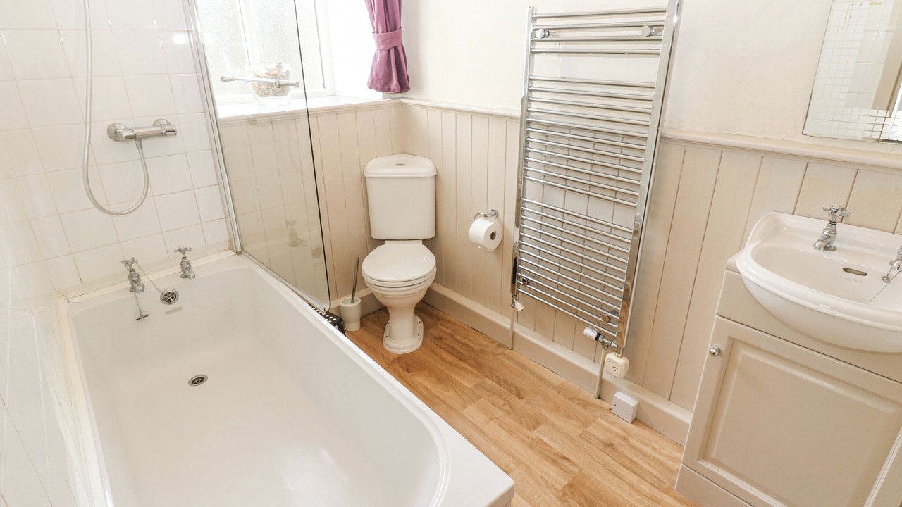 Photo of Bathroom in Starbotton