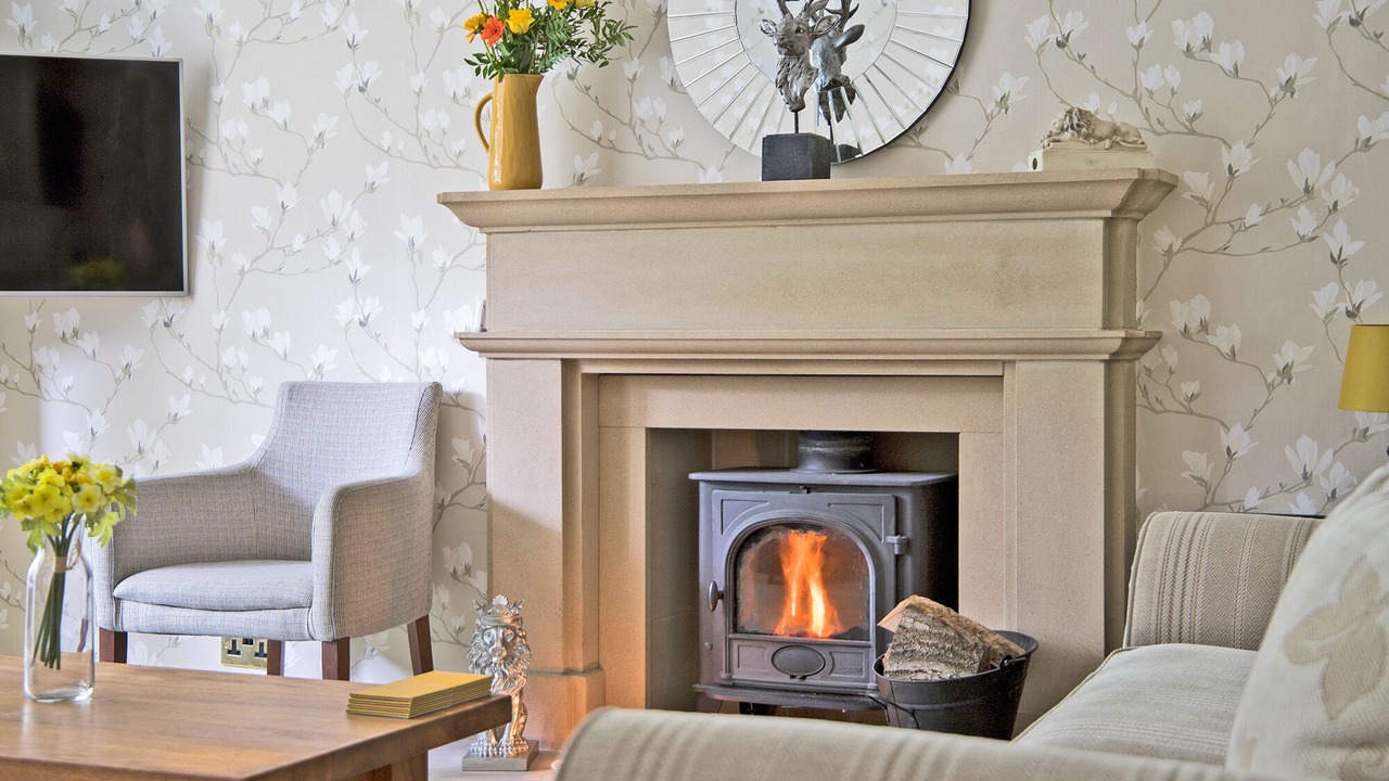 Photo of Livingroom in Matlock