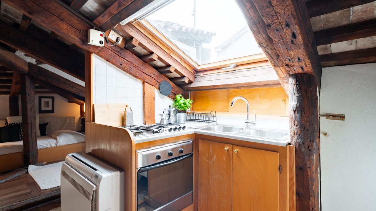 Photo of Kitchen in Dorsoduro