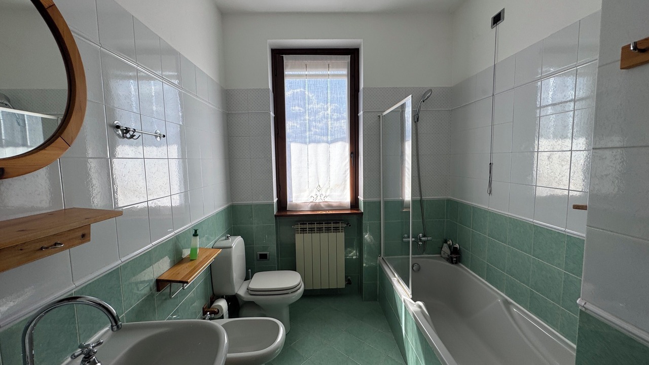 Photo of Bathroom in Armeno