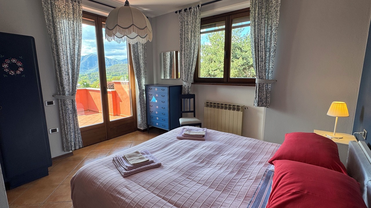 Photo of Bedroom in Armeno