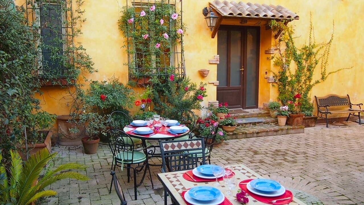 Photo of Outdoor in Aurelio